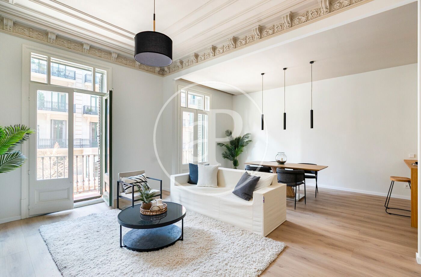 Living room of Flat for sale in  Barcelona Capital  with Air Conditioner, Heating and Balcony