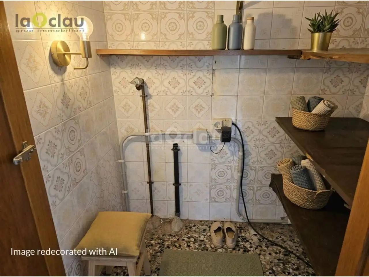 Badezimmer von Wohnung zum Verkauf in Tona mit Heizung, Parkett und Terrasse