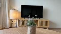 Living room of Flat to rent in  Barcelona Capital  with Air Conditioner, Heating and Balcony