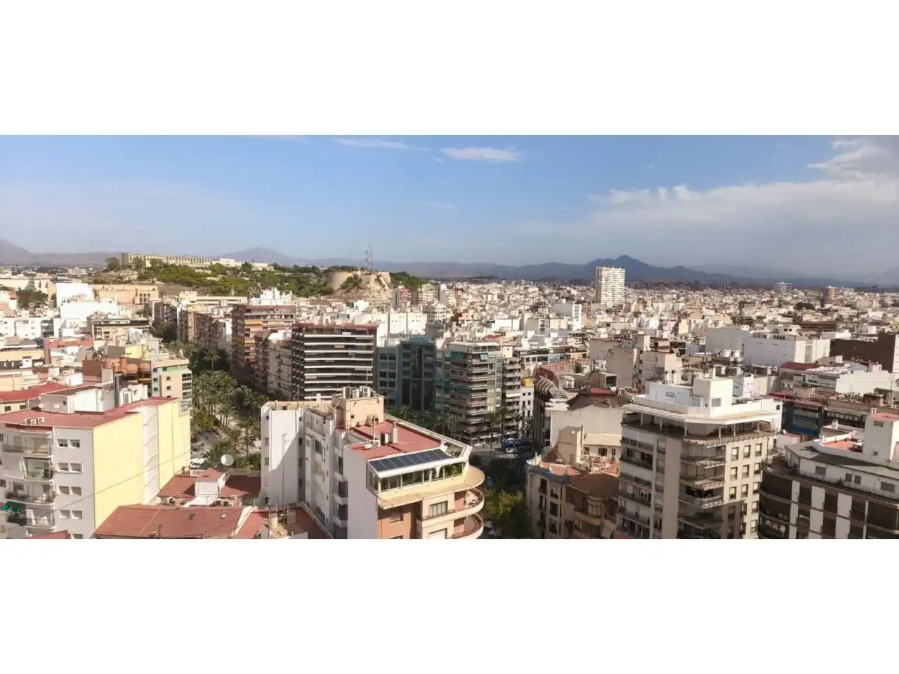 Außenansicht von Wohnung zum Verkauf in Alicante / Alacant mit Klimaanlage, Balkon und Alarm