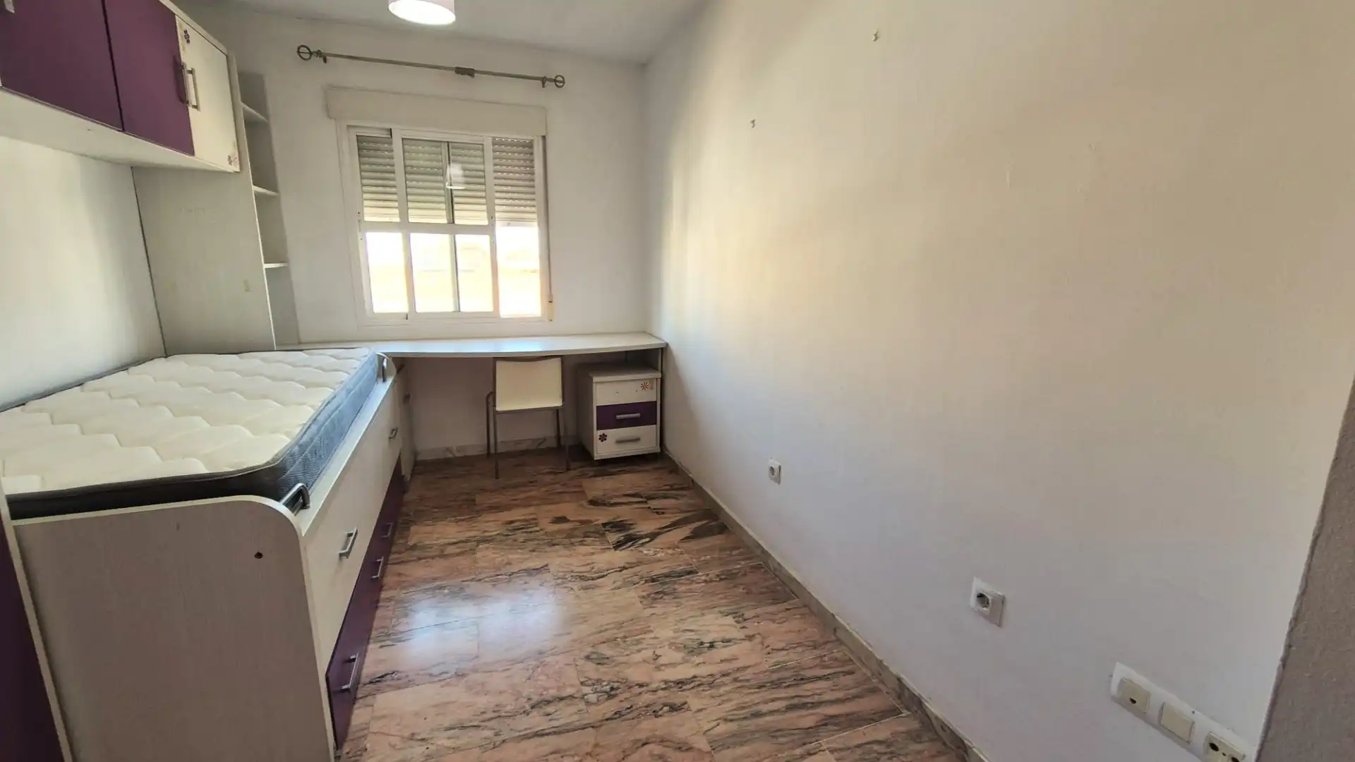 Dormitori de Pis en venda en Badajoz amb Aire condicionat, Calefacció i Terrassa