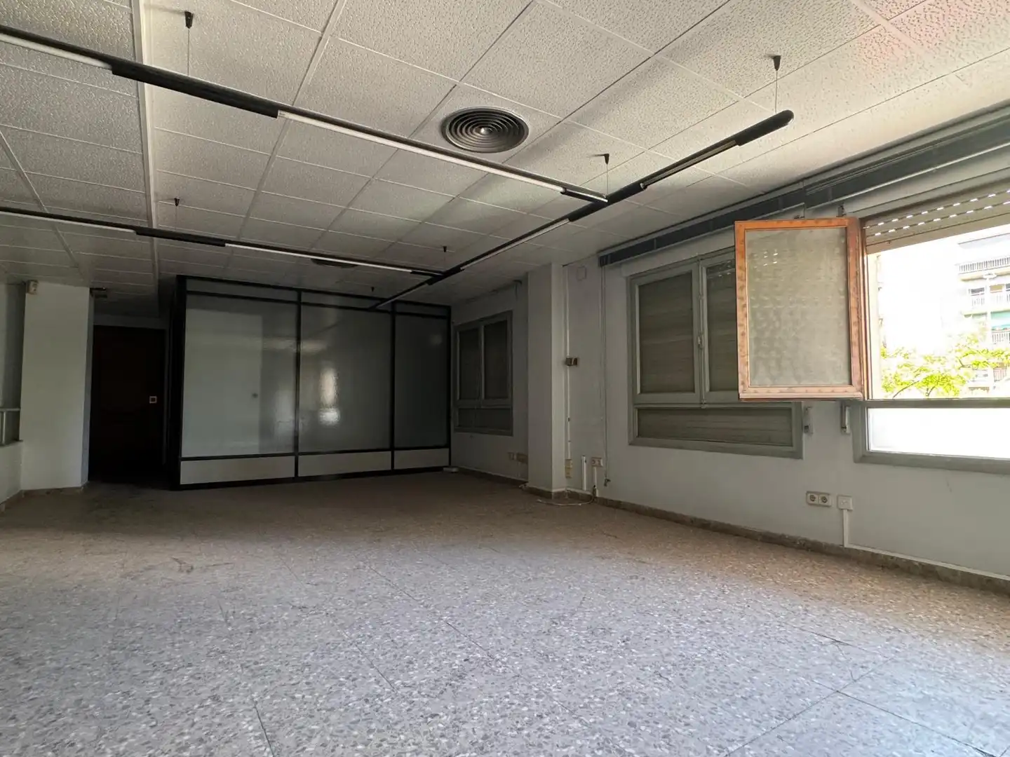 Office space for sale in C/ de la Llibertat, imagen 8