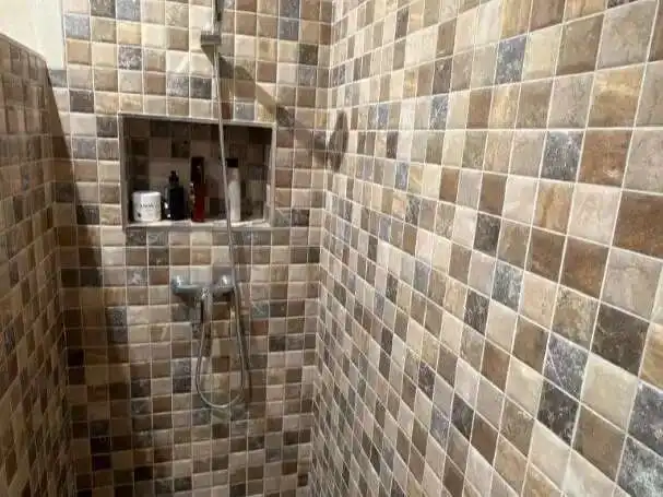 Baño de Piso en venta en Benamargosa con Terraza y Trastero