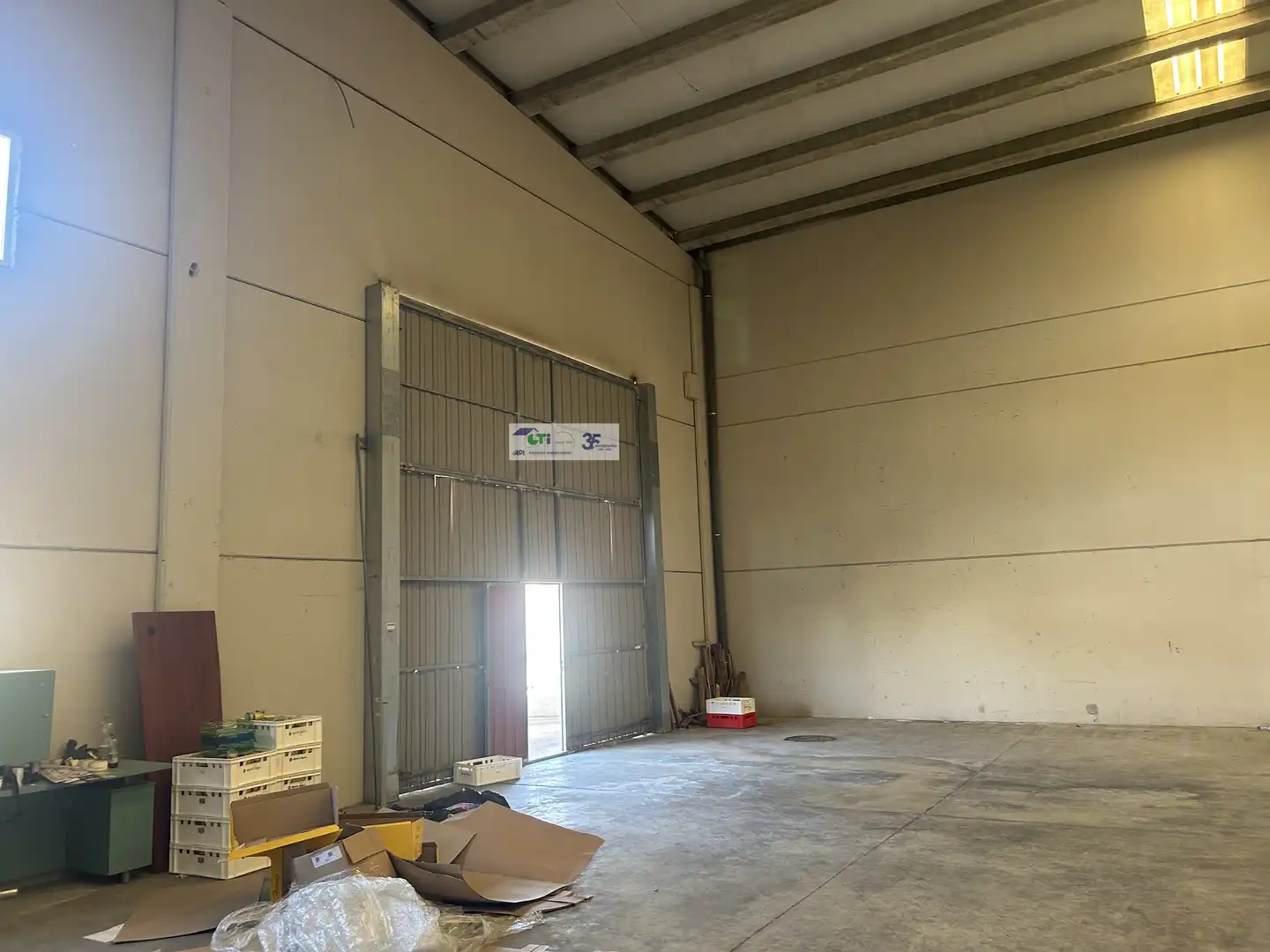 Nave industrial de alquiler en La Muela