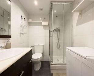 Bathroom of Study to share in  Barcelona Capital  with Air Conditioner and Terrace