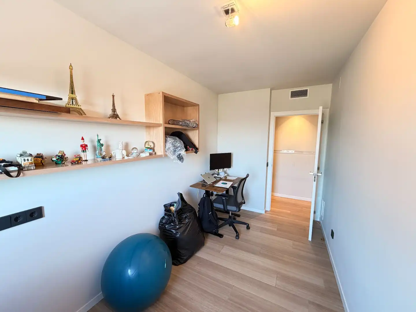 Schlafzimmer von Wohnung zum Verkauf in Tortosa mit Klimaanlage, Heizung und Privatgarten