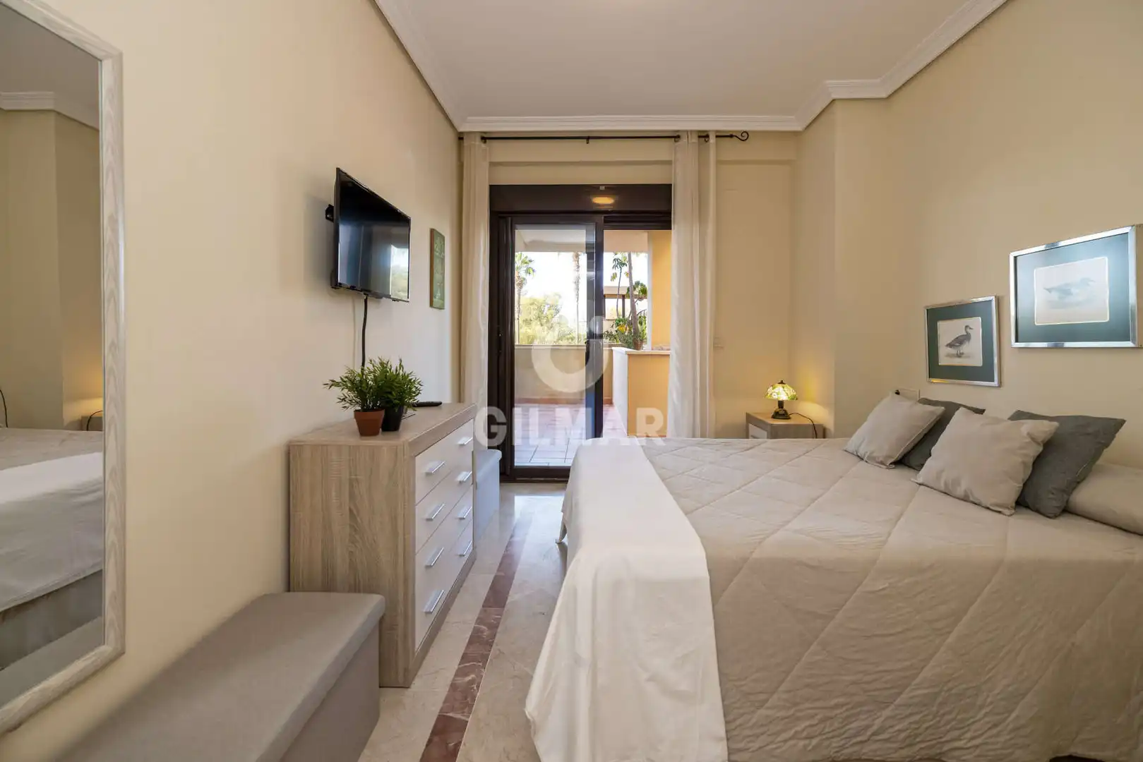 Appartamento con terrazza in vendita a Puerto de Sotogrande - La Marina, imagen 18