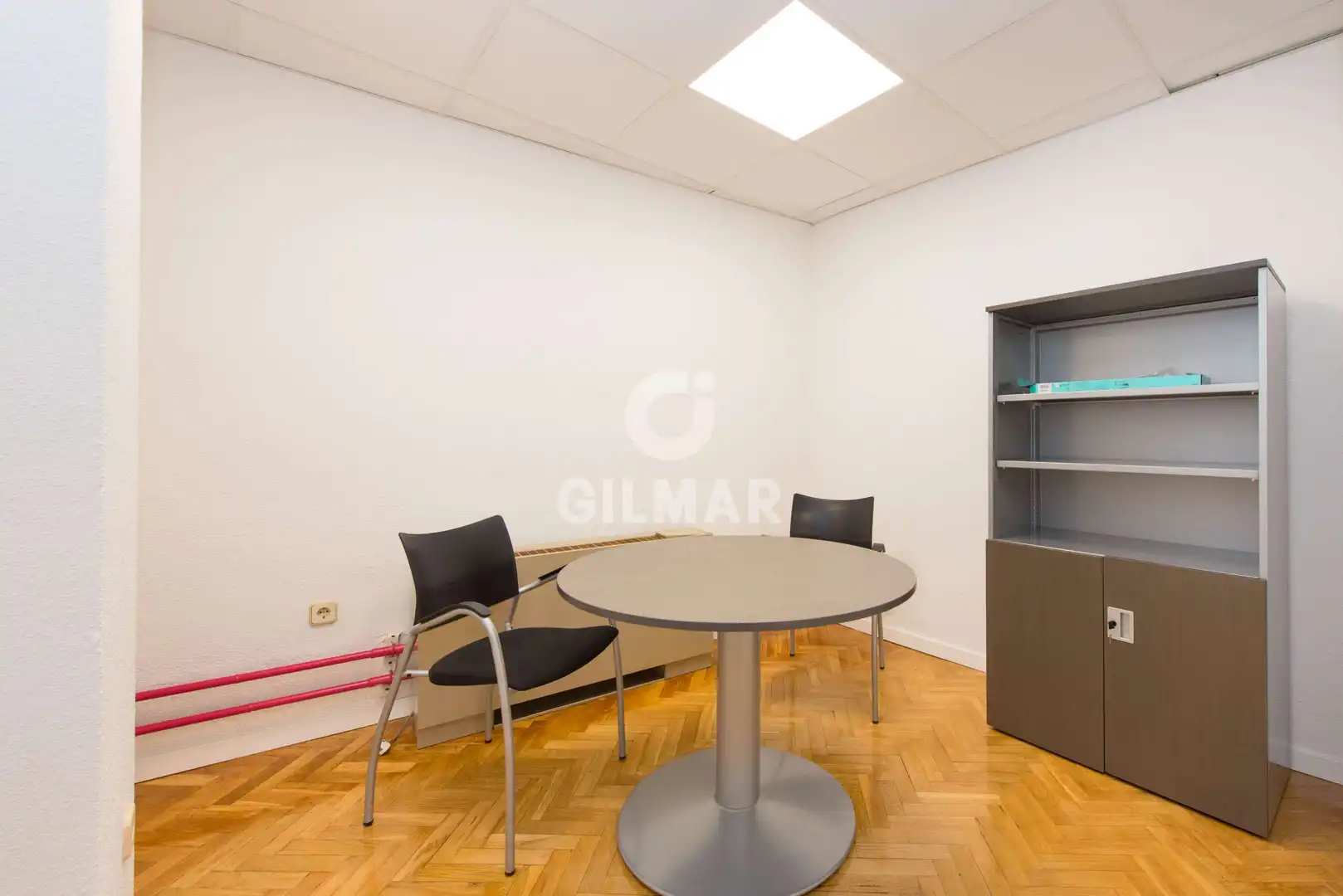 Büro zum Verkauf in Madrid mit Heizung