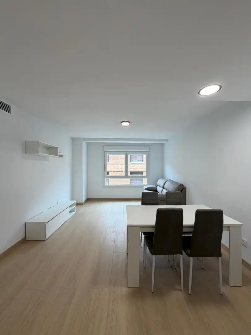 Sala de estar de Piso de alquiler en Camarena con Amueblado