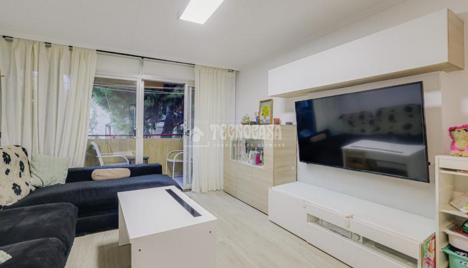 Photo 1 of Flat for sale in Bellvitge, Barcelona