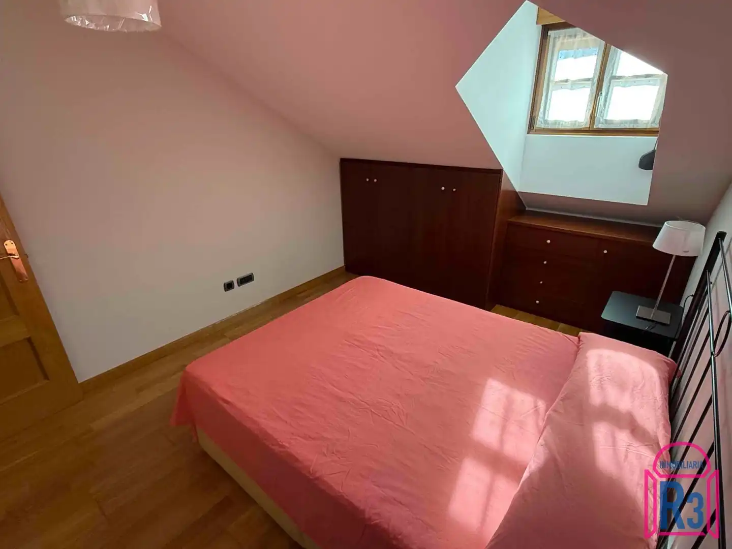 Bedroom of Duplexes for rent in León Capital   with Heating, Terrace and Furnished