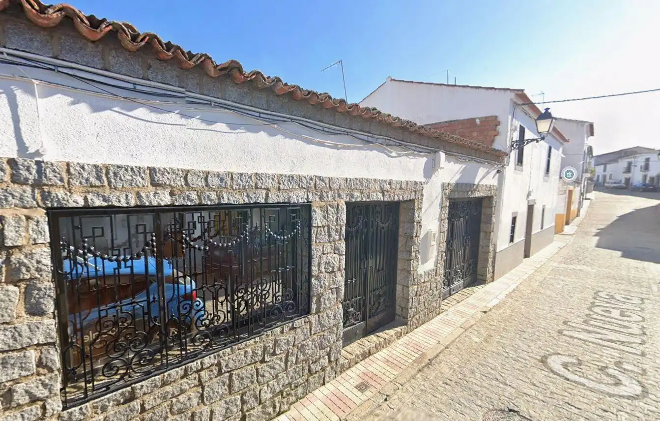 Vista exterior de Casa adosada en venda en Fuente la Lancha