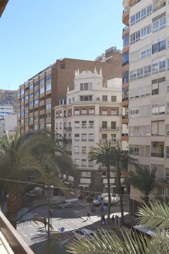 Piso con ascensor en venta en Avenida ALFONSO EL SABIO, imagen 9