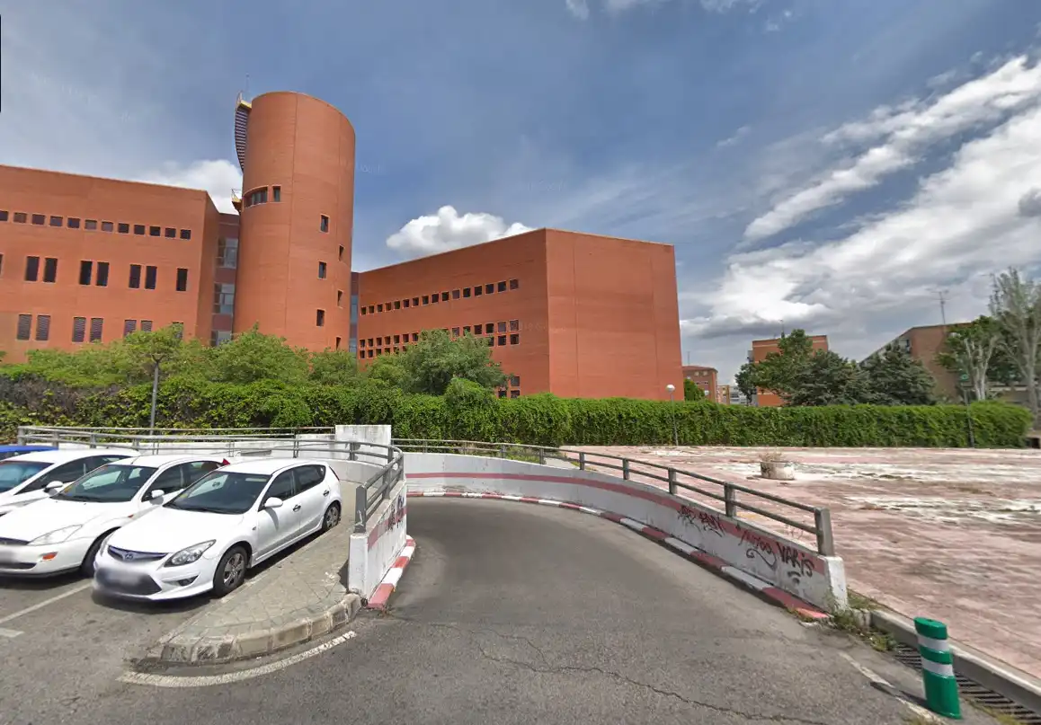 Vista exterior de Garaje en venta en Leganés