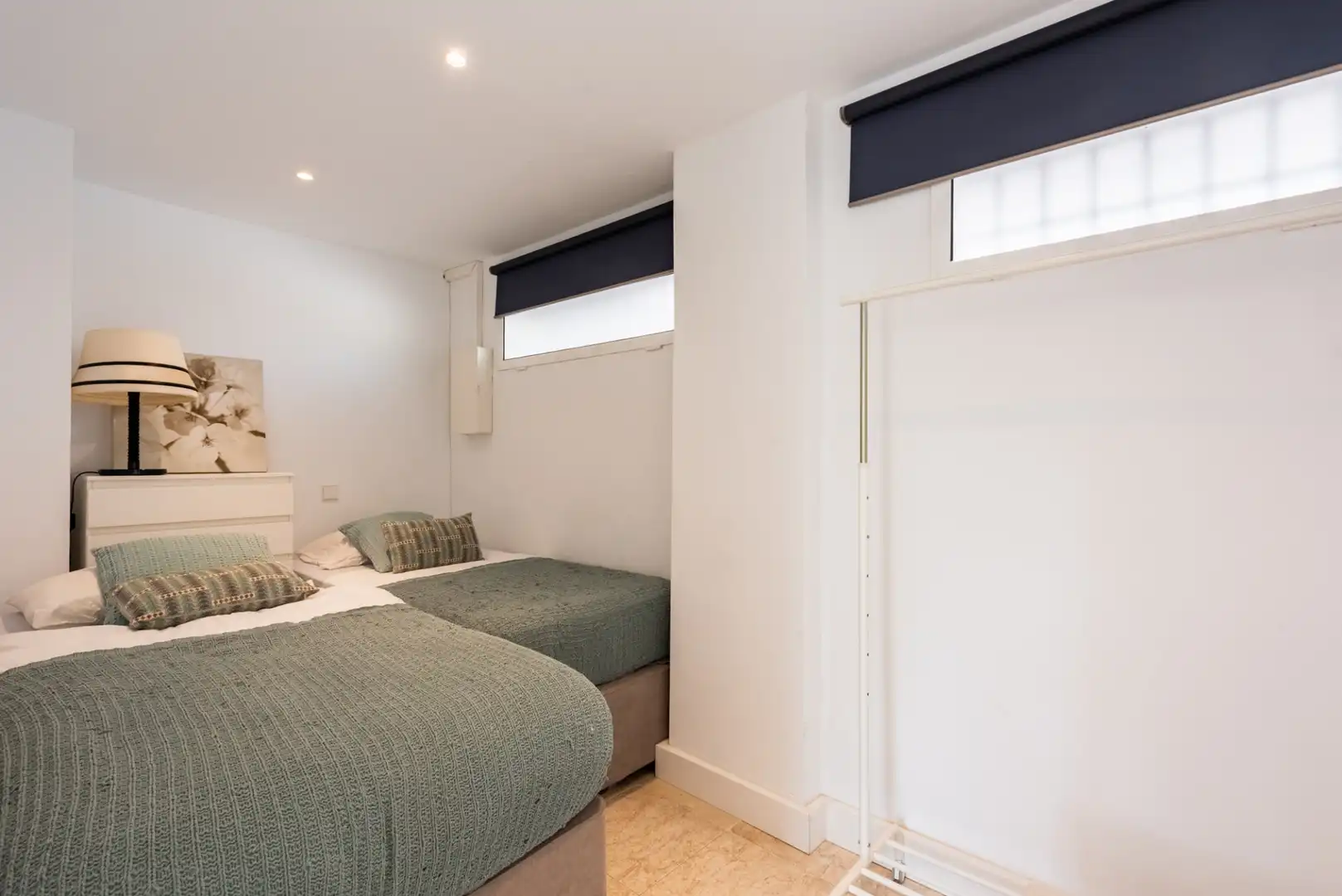 Dormitori de Apartament en venda en Marbella amb Aire condicionat, Terrassa i Moblat
