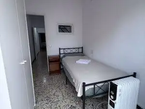 Dormitori de Casa adosada en venda en Sant Jaume d'Enveja amb Terrassa i Balcó