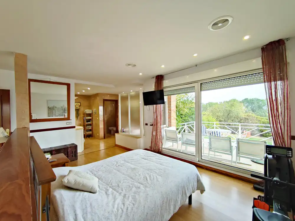 Habitación de Casa o chalet en venta en Guadarrama con Calefacción, Jardín privado y Parquet
