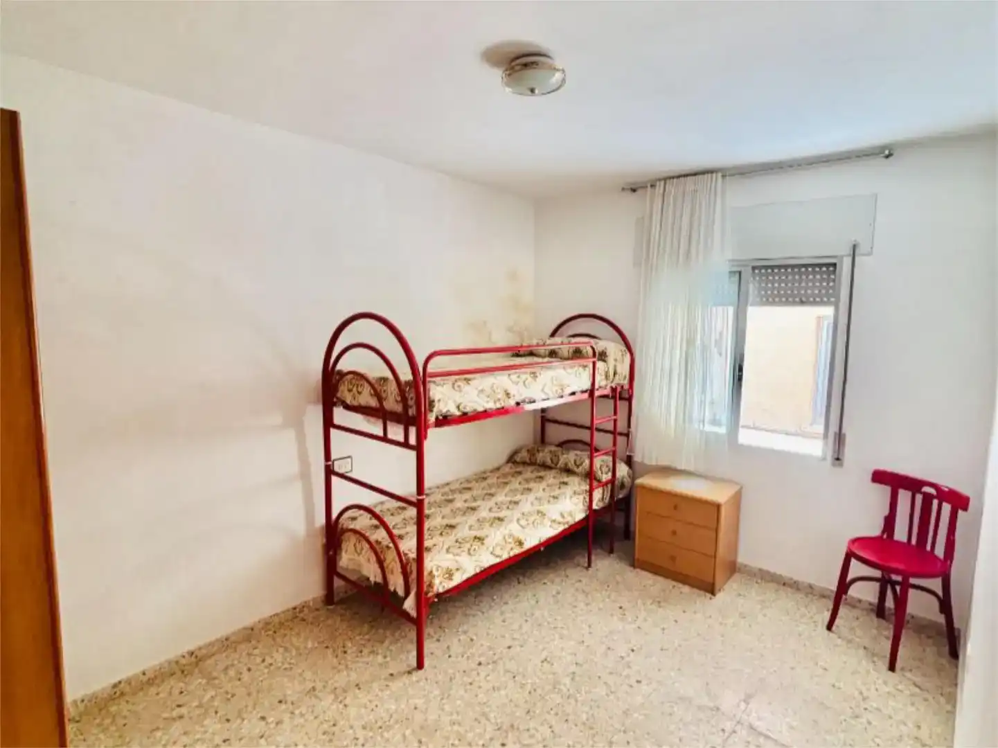 Habitación de Piso en venta en Cedrillas con Trastero, Amueblado y Balcón
