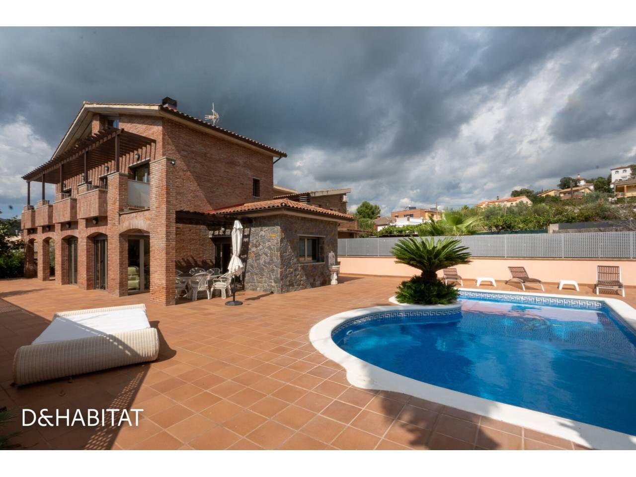 Vista exterior de Casa o chalet en venta en Viladecavalls con Aire acondicionado, Calefacción y Jardín privado