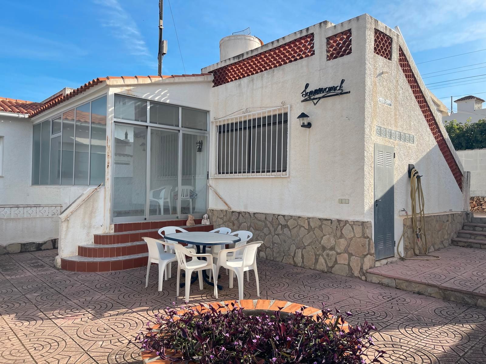 Vista exterior de Casa o xalet en venda en Calpe / Calp amb Jardí privat, Terrassa i Moblat