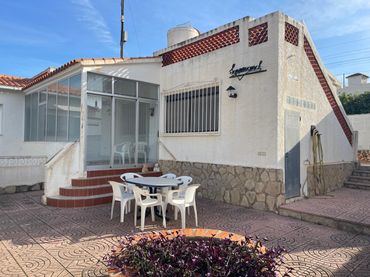 Detached house with garden for sale in Urbanización Caleta