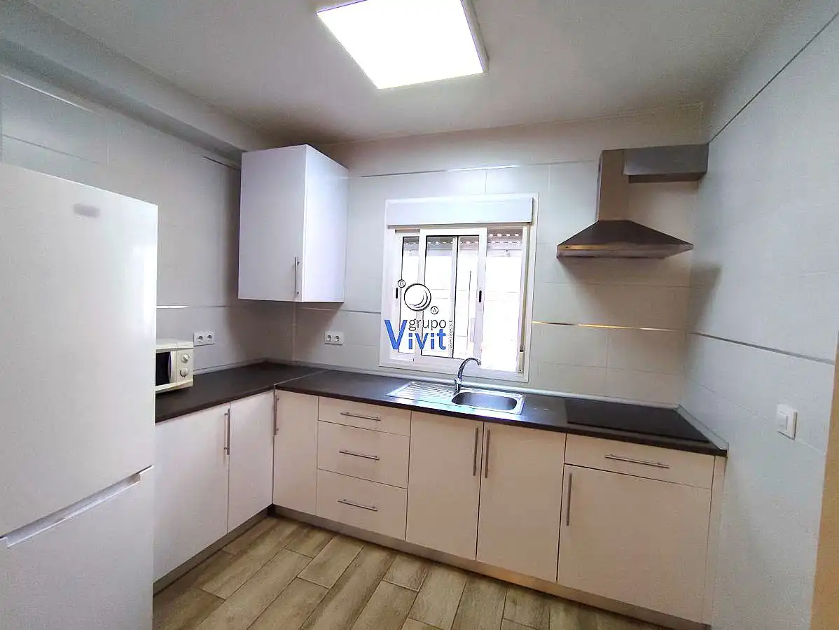 Cocina de Piso en venta en Alcalá de Guadaira con Aire acondicionado y Terraza