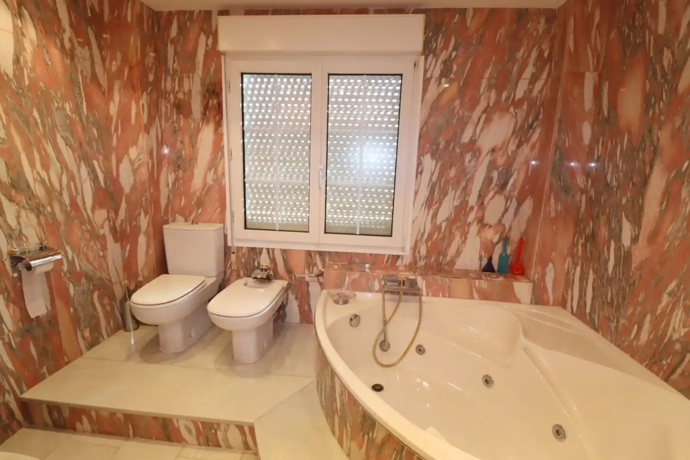 Baño de Casa o chalet en venta en Godella con Calefacción, Jardín privado y Terraza