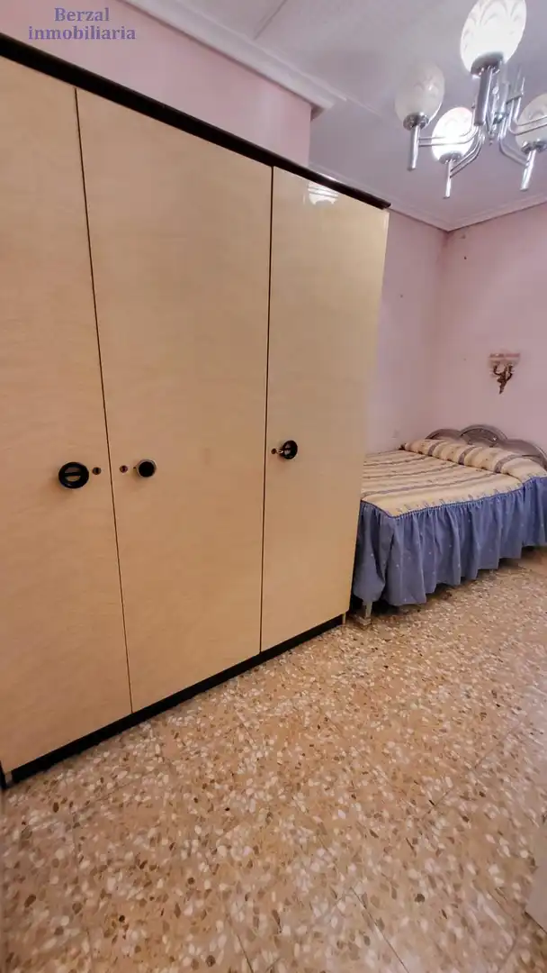Bedroom of Flat for sale in  Logroño  with Terrace and Storage room