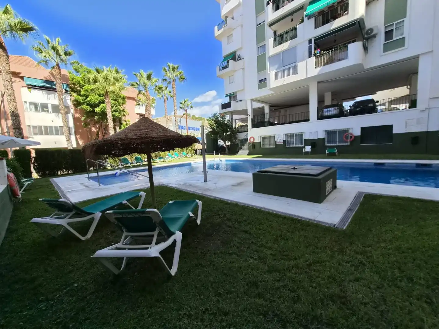 Piscina de Piso en venta en Rincón de la Victoria con Aire acondicionado, Calefacción y Terraza