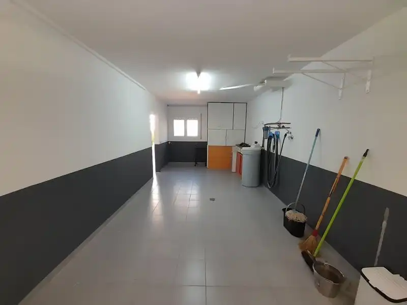 Casa adosada en venda en Olot amb Calefacció, Moblat i Balcó