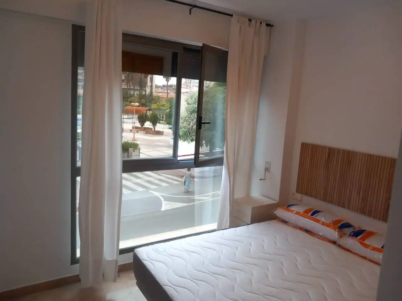 Apartamento con ascensor en alquiler en Calle Poeta Cano Pato, imagen 4