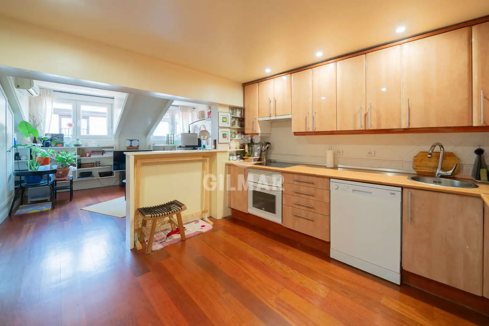 Küche von Maisonette zum Verkauf in Madrid mit Heizung