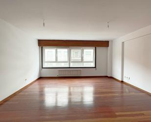 Living room of Apartment to rent in A Coruña Capital   with Heating, Parquet flooring and Storage room