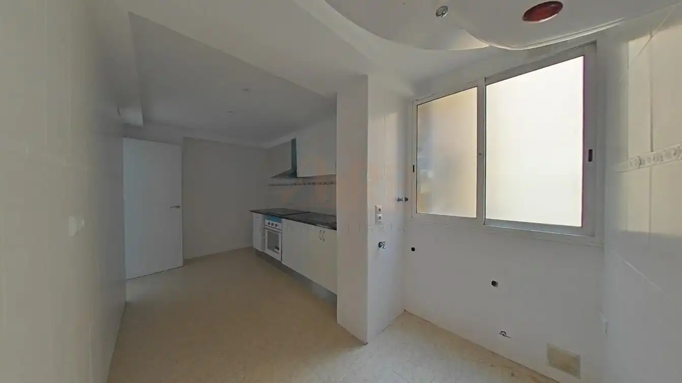 Piso en venta en Carretera SANTA CREU DE CALAFELL, 135, Passeig Maragall