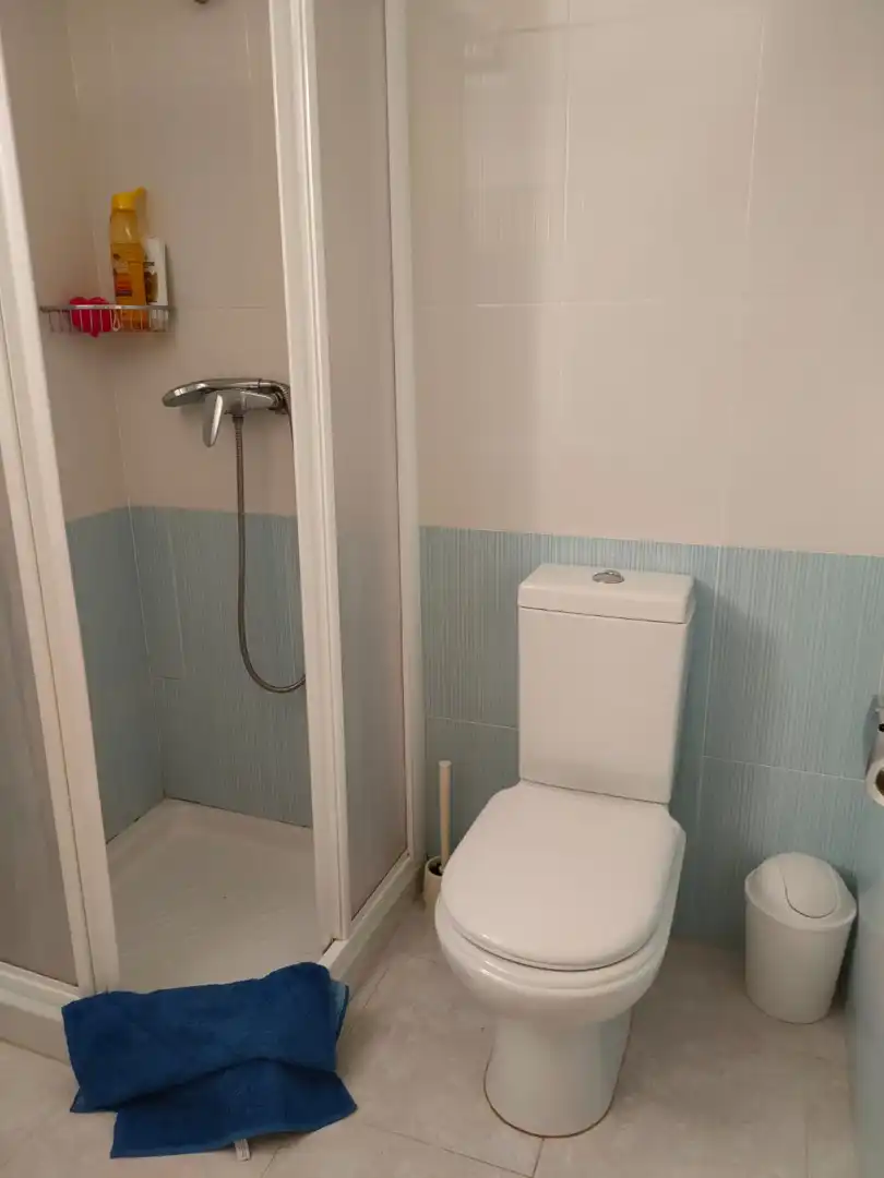 Badezimmer von Wohnung zur Miete in Cartagena mit Möbliert, Ofen und Waschmaschine