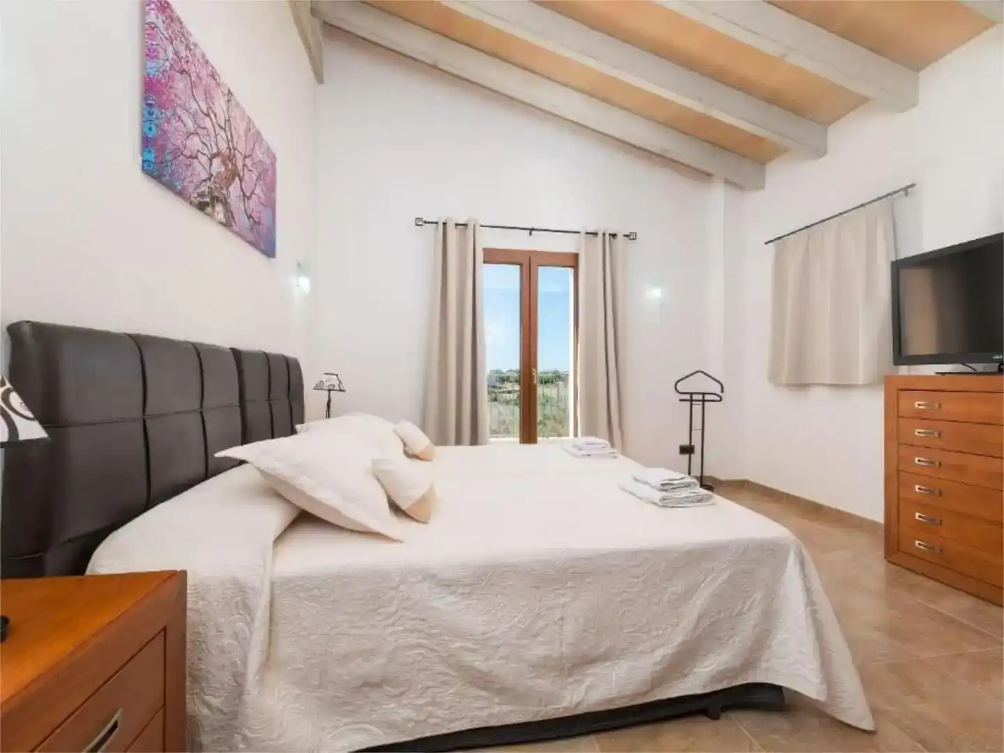 Dormitori de Finca rústica de lloguer en Manacor amb Aire condicionat, Jardí privat i Traster