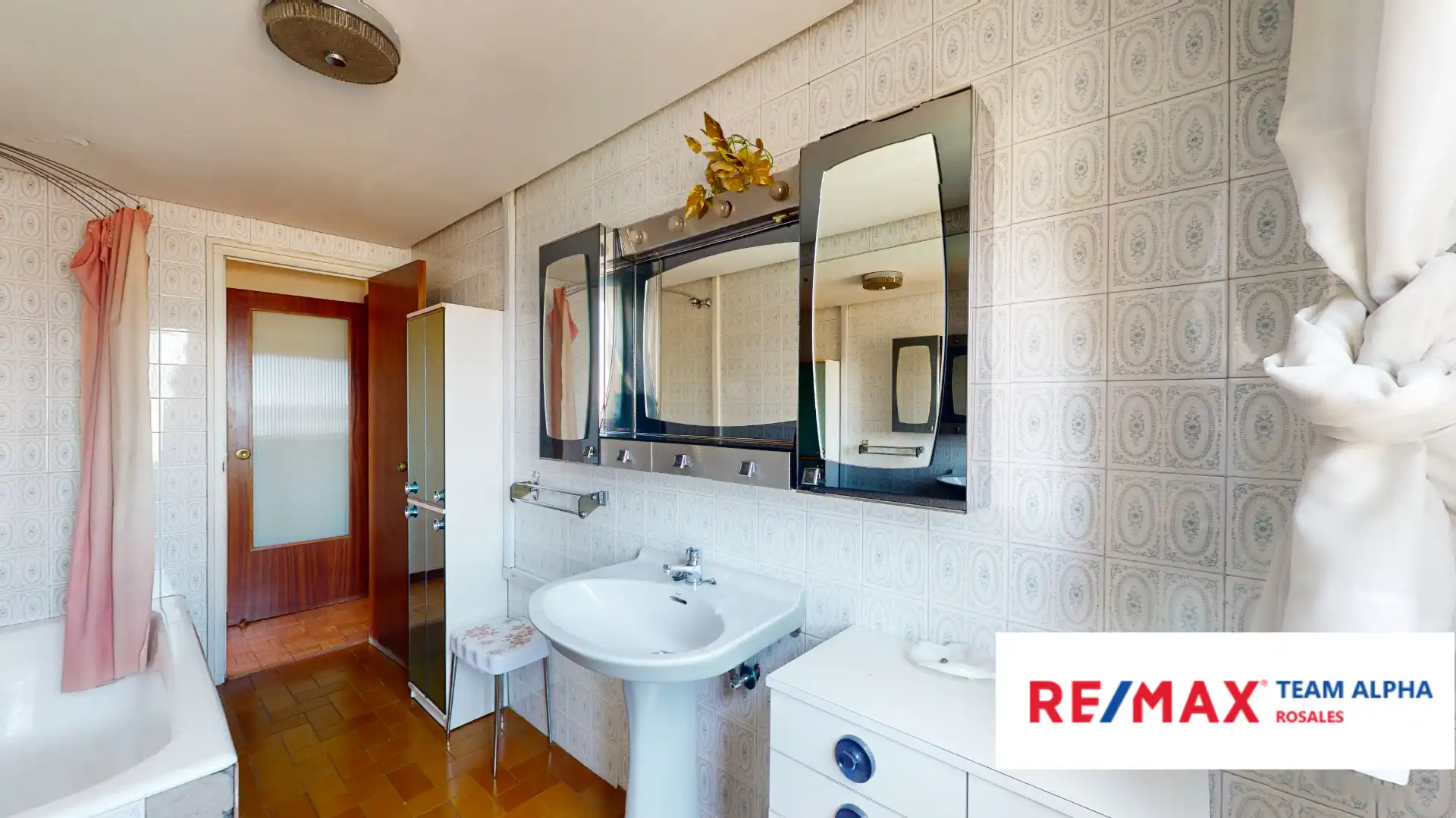 Baño de Piso en venta en Madrid con Aire acondicionado, Calefacción y Parquet