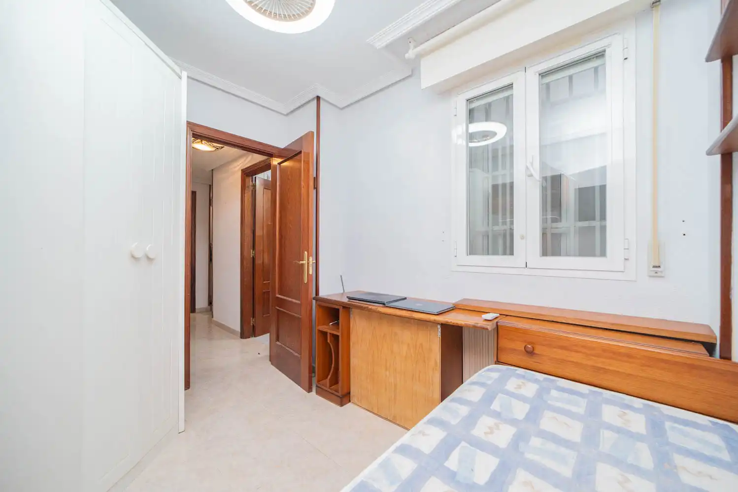 Schlafzimmer von Wohnung zum Verkauf in Sevilla la Nueva mit Klimaanlage, Heizung und Gemeinschaftspool