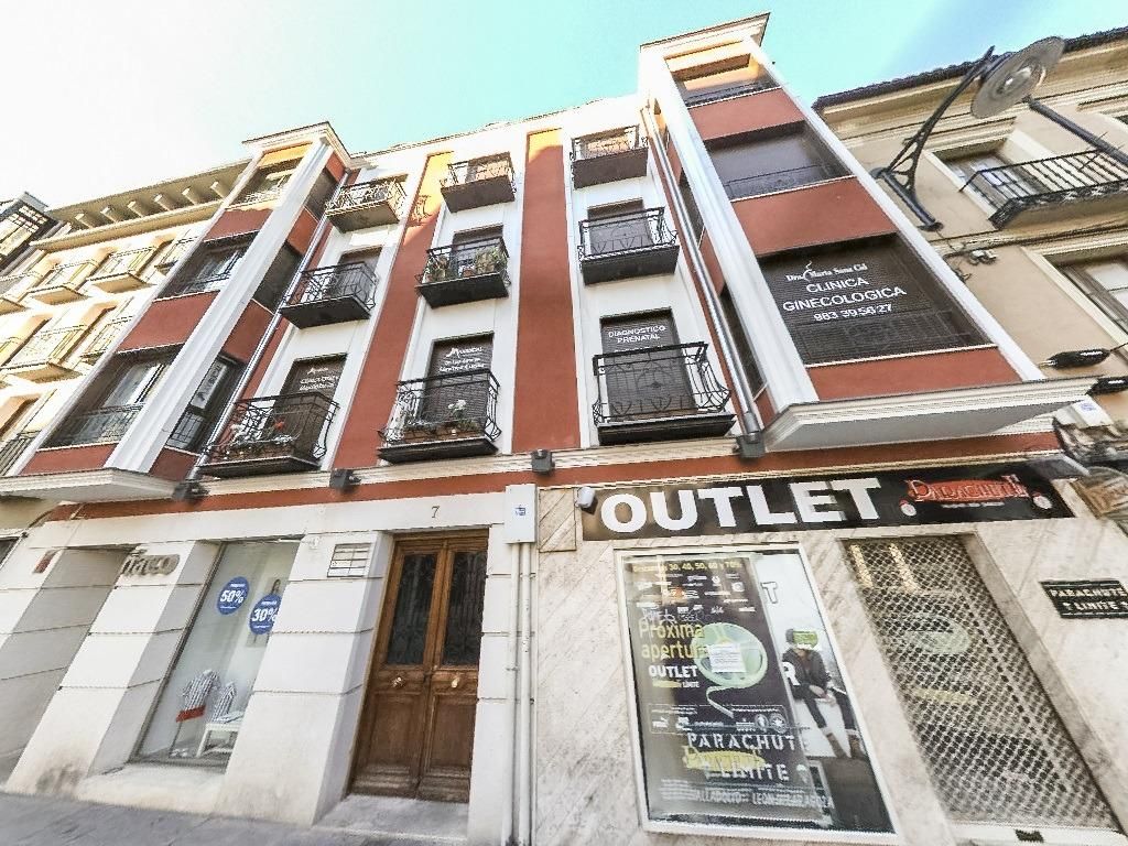 Exterior view of Flat for sale in Valladolid Capital  with Terrace and Balcony
