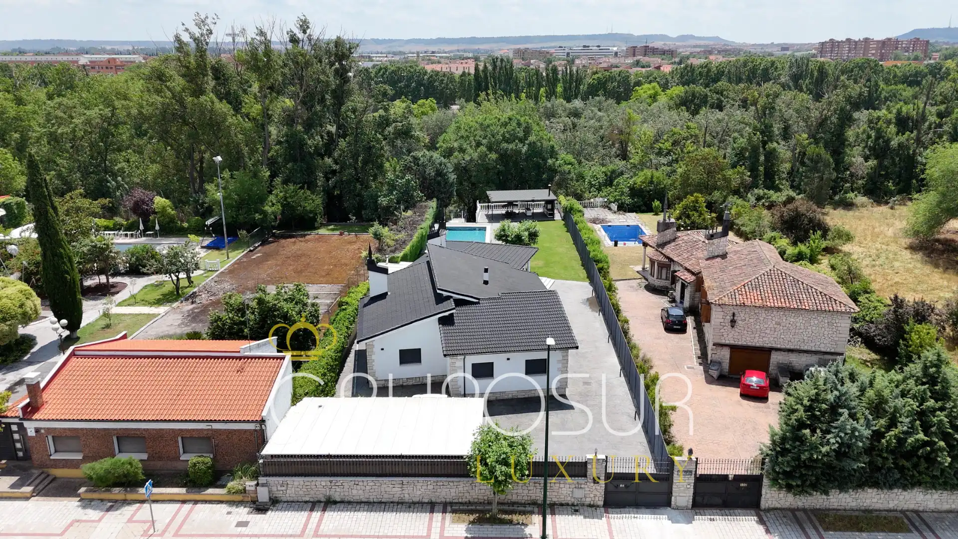 Vista exterior de Casa o chalet en venta en Valladolid con Aire acondicionado, Calefacción y Jardín privado