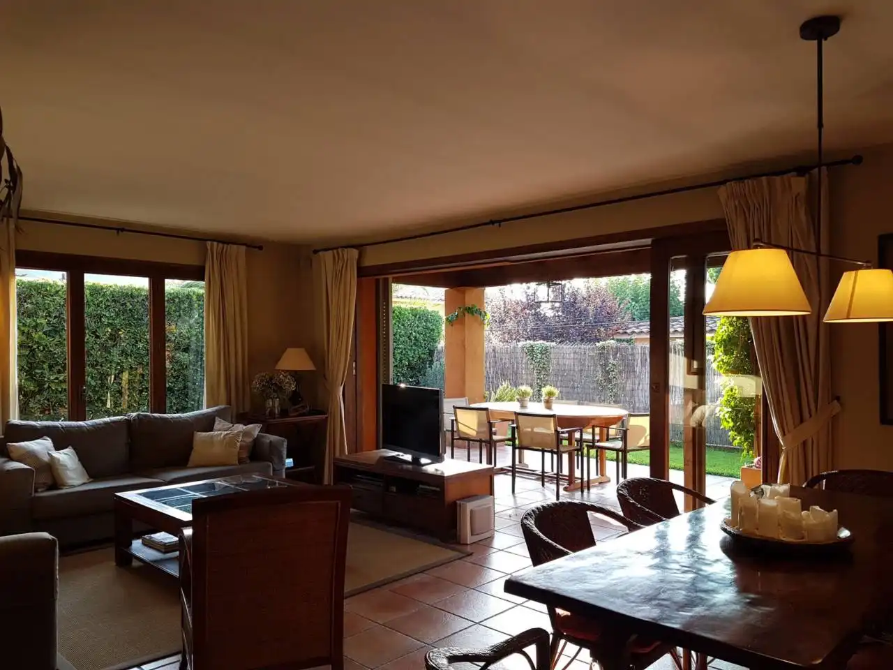 Houses for rent in Calle Clavells, Cabrils