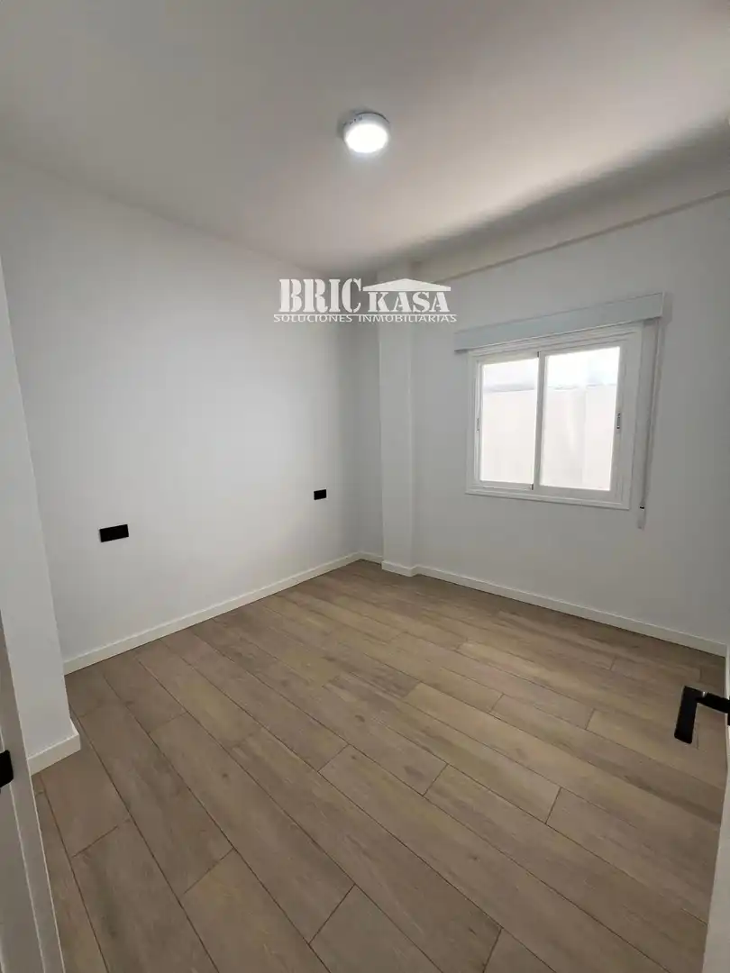 Piso de alquiler en Cáceres con Aire acondicionado, Terraza y Alarma