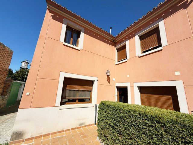 Exterior view of House or chalet for sale in Torquemada  with Heating and Storage room