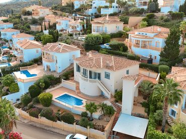 Casa rústica con piscina en venta en Orba