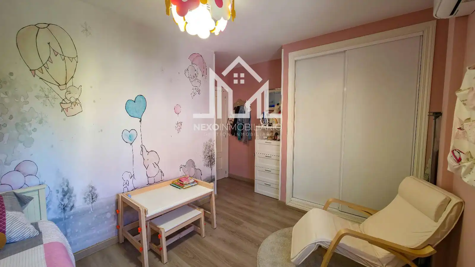 Casa aparellada amb piscina en venda a Gladiolos, imagen 23