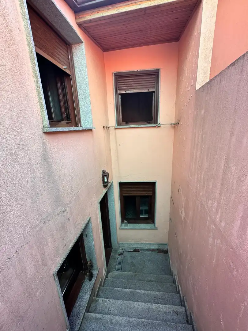 Terrassa de Casa adosada en venda en Boiro amb Calefacció, Moblat i Forn