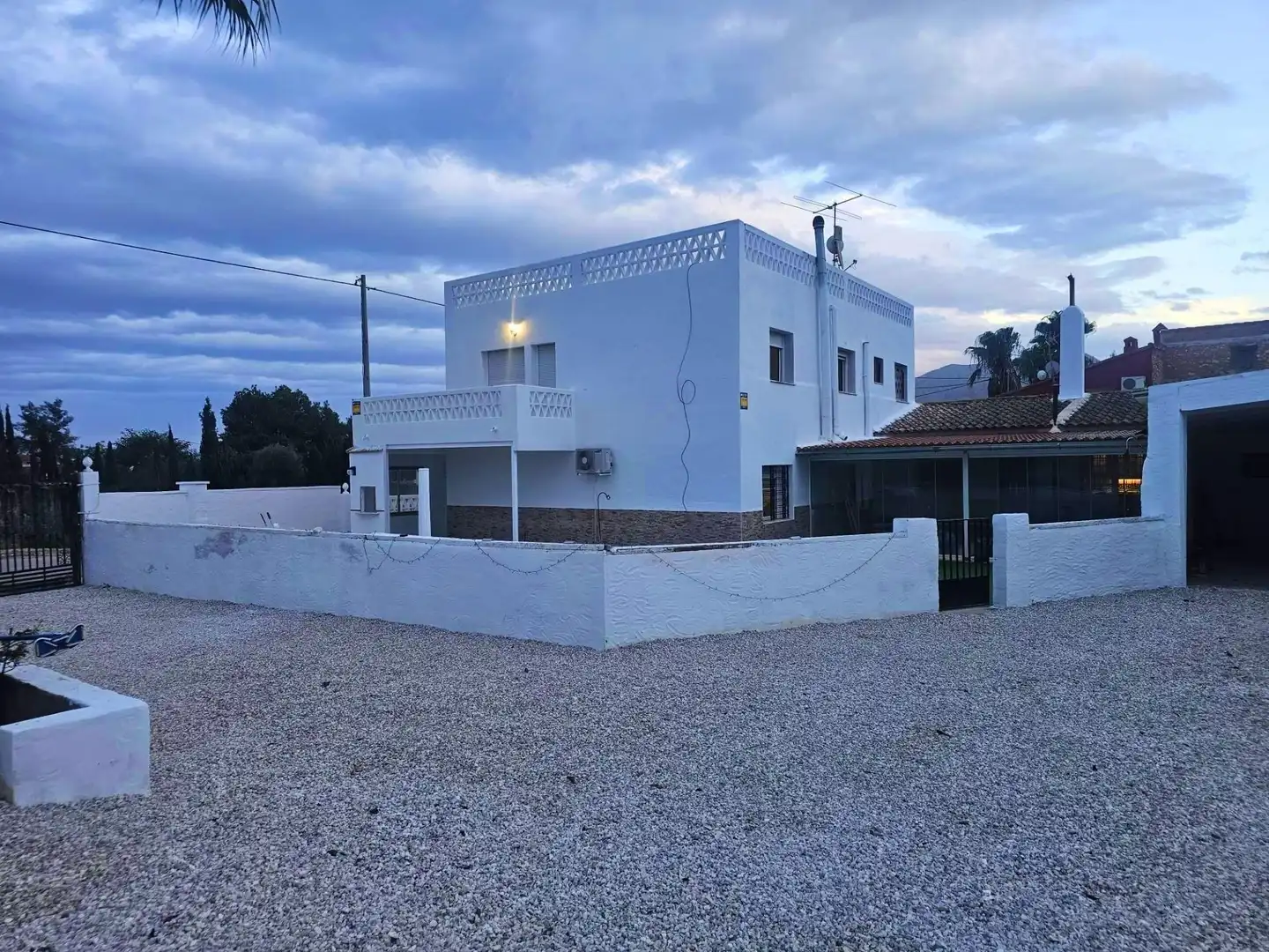 Vista exterior de Casa o xalet en venda en Cox amb Piscina