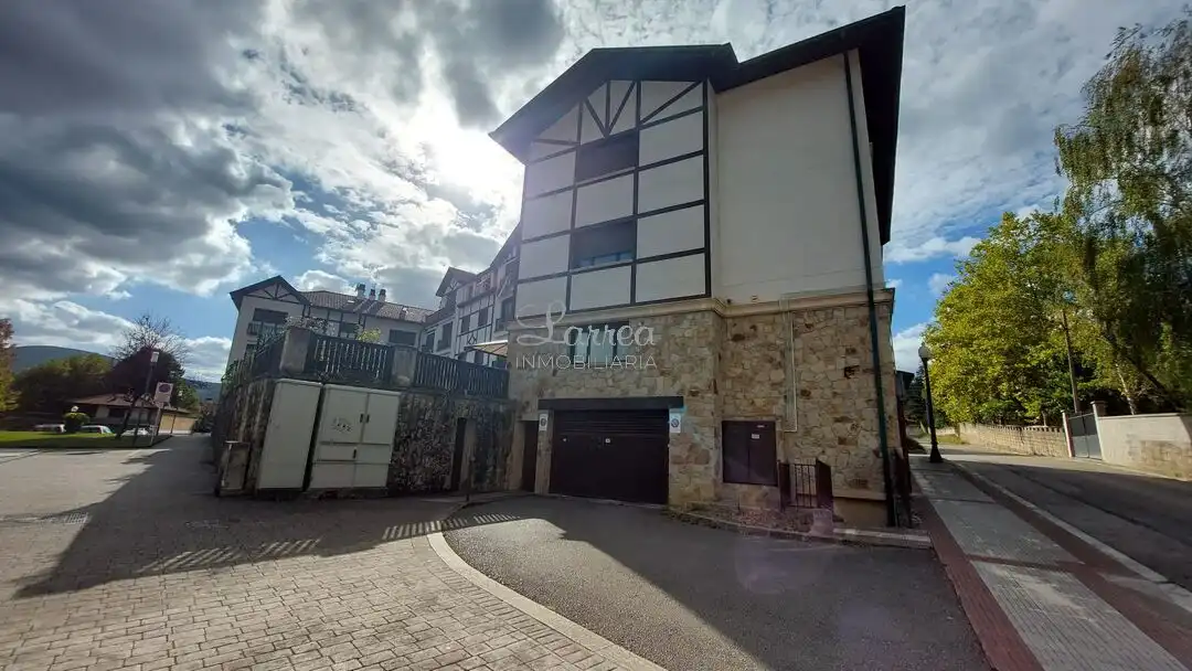 Außenansicht von Garage zur Miete in Lemoa