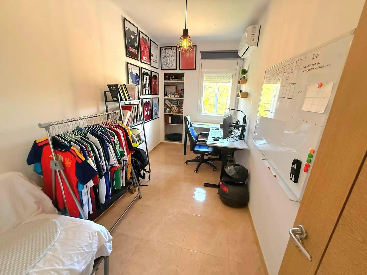 Habitación de Apartamento en venta en El Vendrell con Aire acondicionado, Calefacción y Terraza