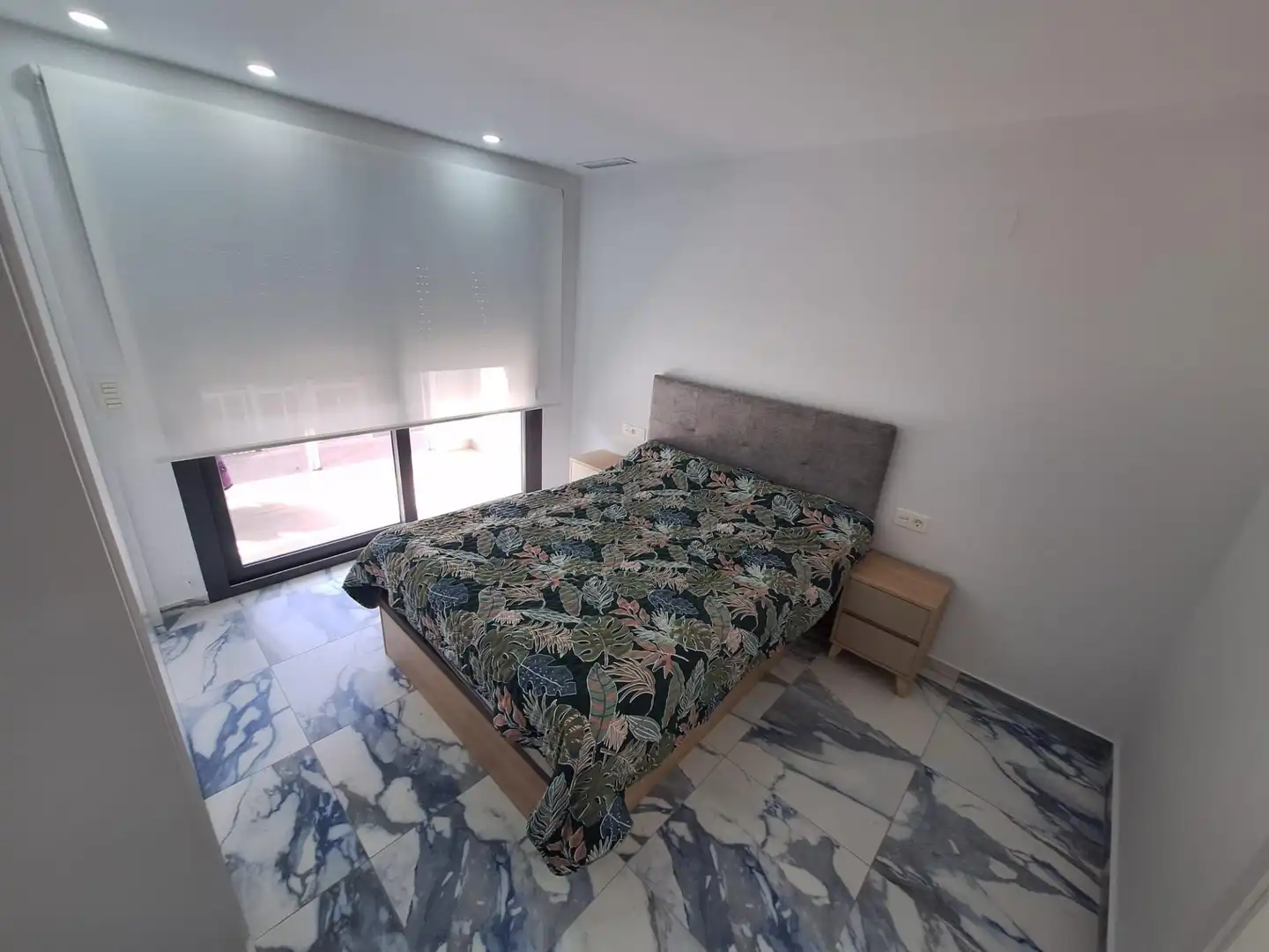 Schlafzimmer von Wohnungen zur Miete in Torrevieja mit Gemeinschaftspool